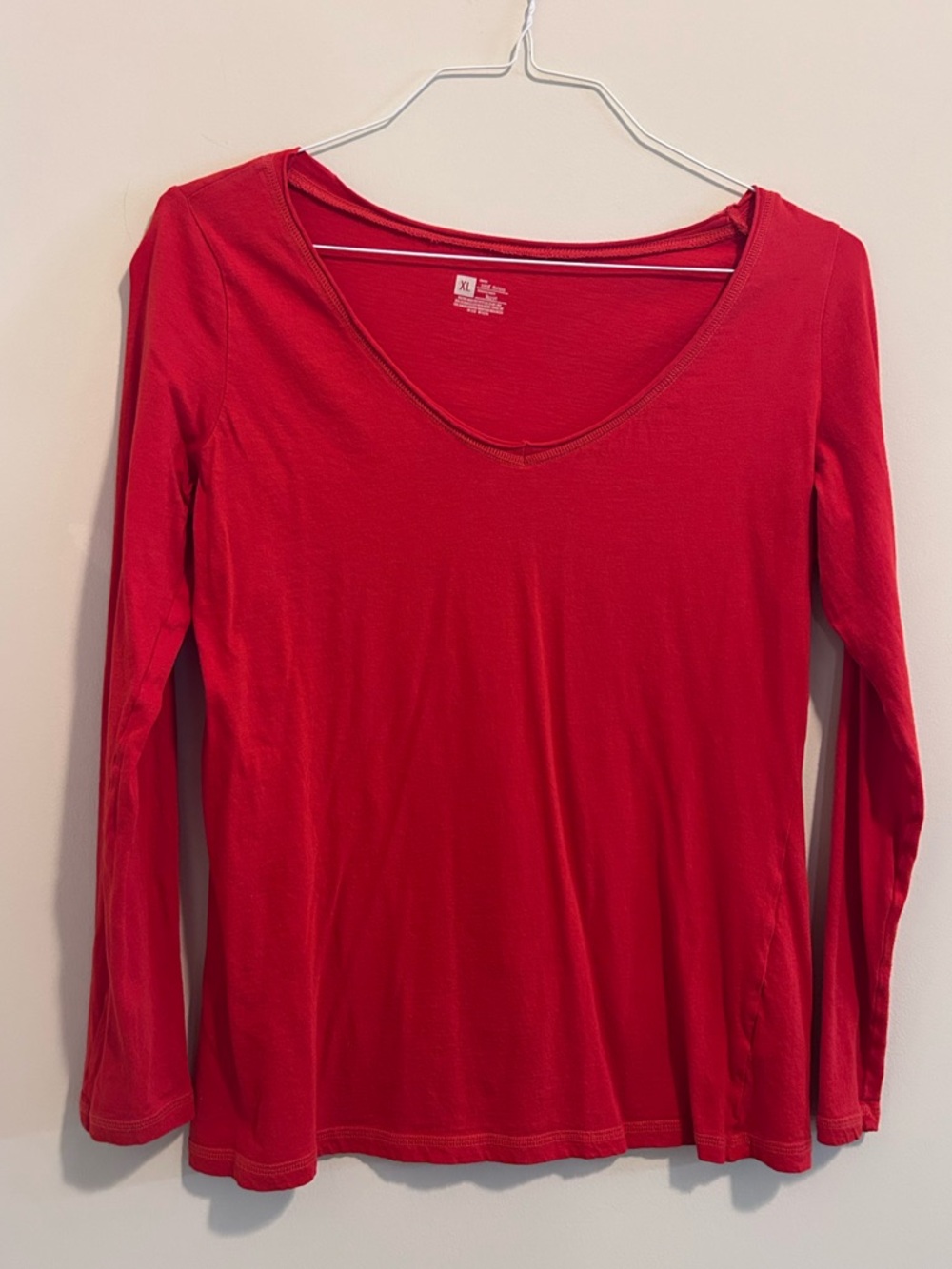 Red Long-Sleeve‎ Scoop Neck Top